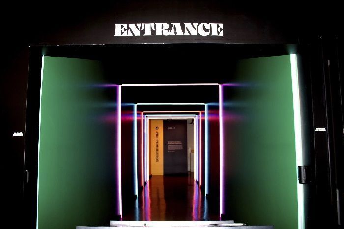 ¿Cómo funciona una puerta automática? | Puertas y automatismos Enric
