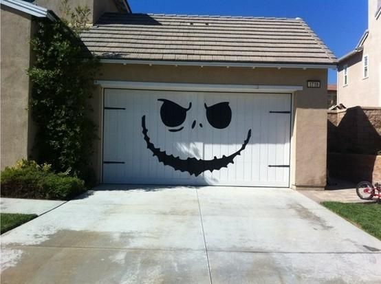 Decoració de portes de pàrquing a Halloween - Portes i Automatismes Enric