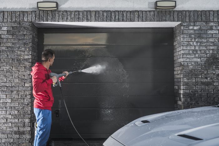 La Importancia del Mantenimiento Preventivo de Puertas Automáticas para Particulares en El Maresme - Puertas y automatismos Erric