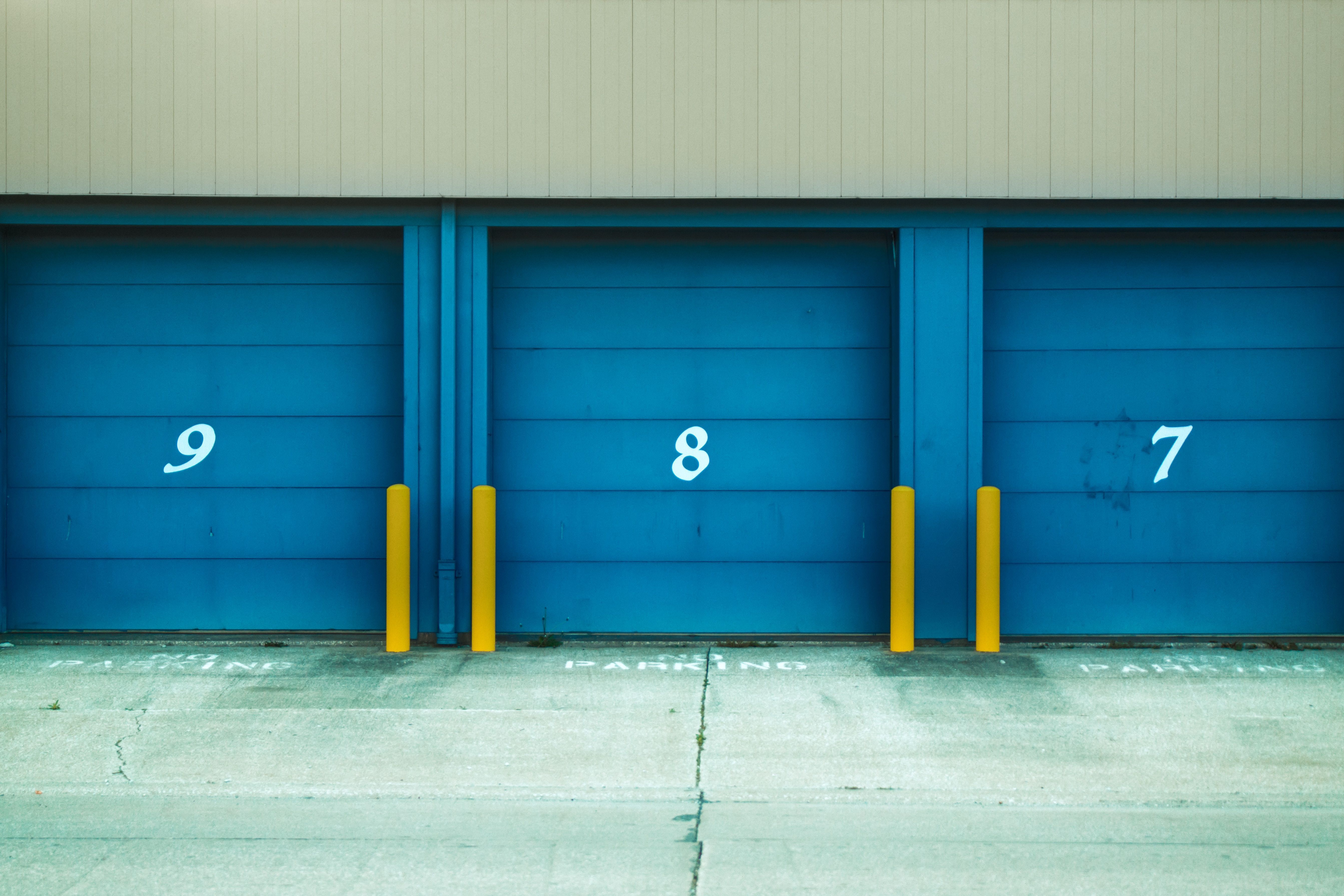 Seguridad en puertas automáticas | Puertas y Automatismos Enric