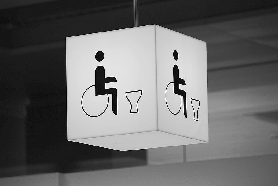 Portes automàtiques i controls d'accés - Accessos per a persones amb mobilitat reduïda: per què són essencials?